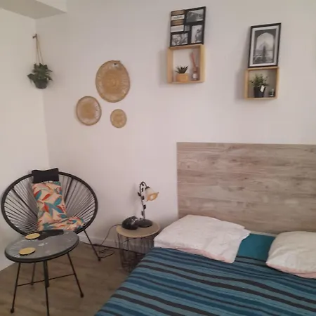 23 M2, Proche Centre, Calme, Wifi, Pk Apartment *